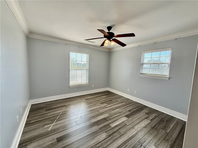 Building Photo - 422 J.T.L Pkwy