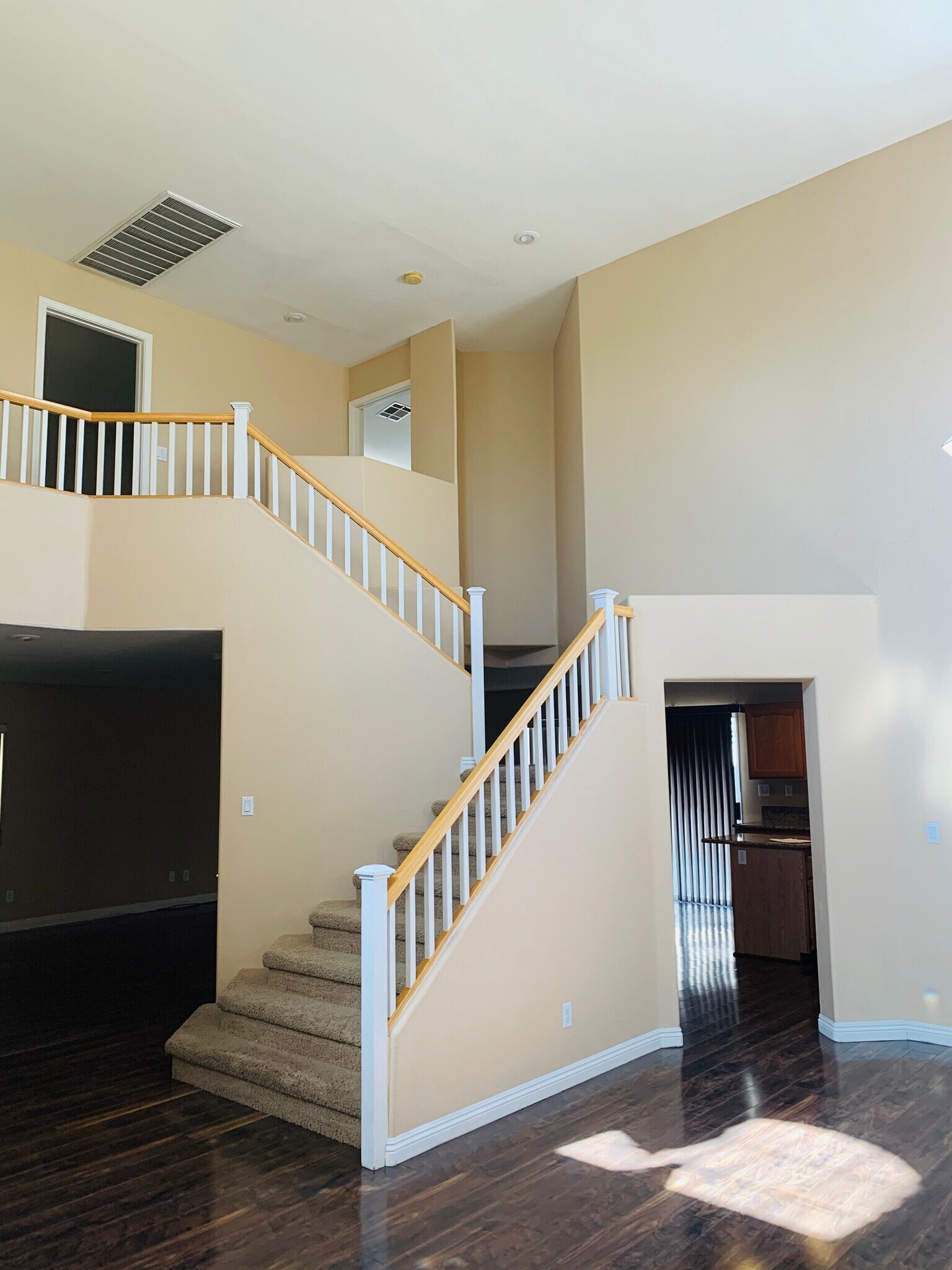 Building Photo - 5 Spur Cross Cir