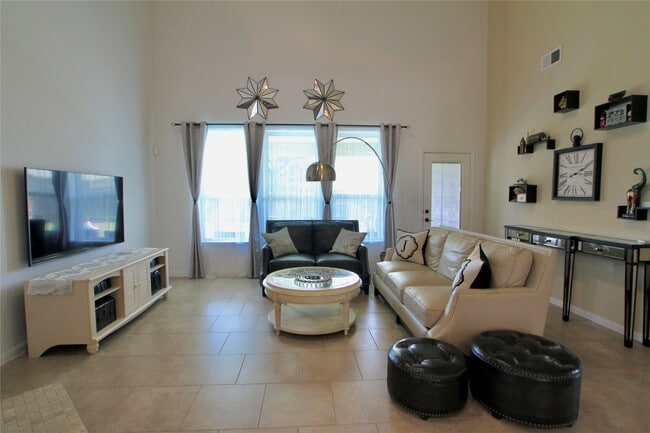 Building Photo - 10202 Gallowgate Ln