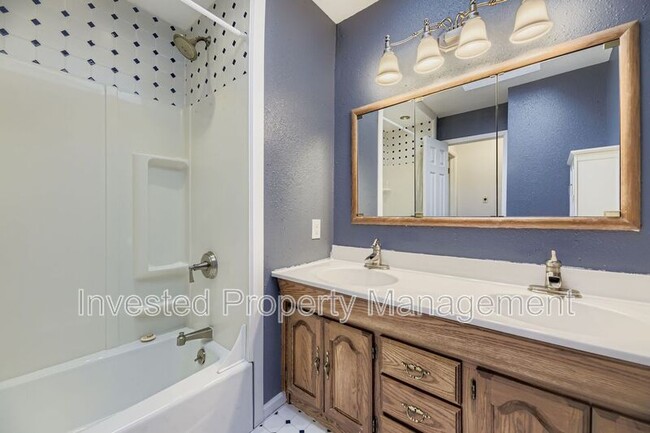 Building Photo - 6045 Marshall Ct