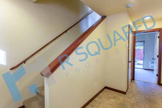 Building Photo - 14314 Stone Ave N