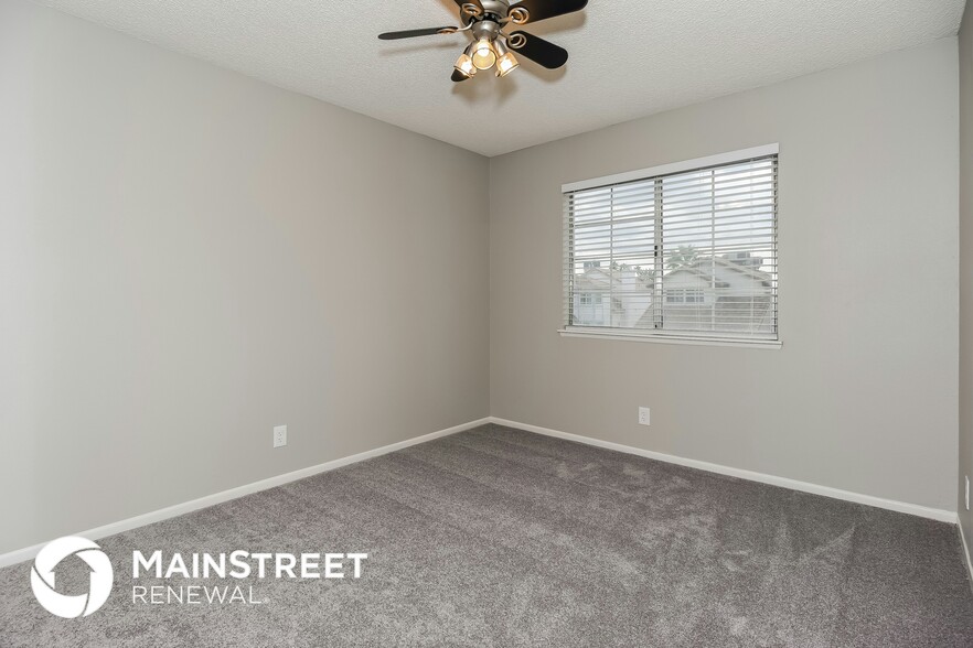 Building Photo - 1712 Ember Glow Cir