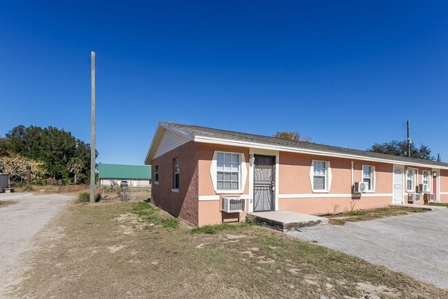 Building Photo - 315 D St