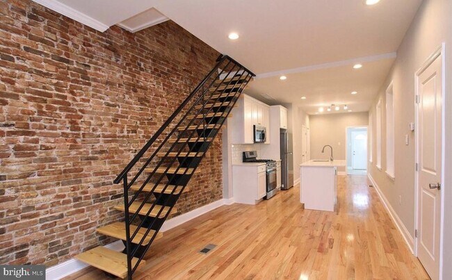 Building Photo - 758 N 43rd St