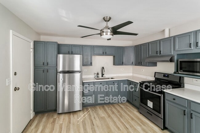 Building Photo - 215 E Maxon Ln