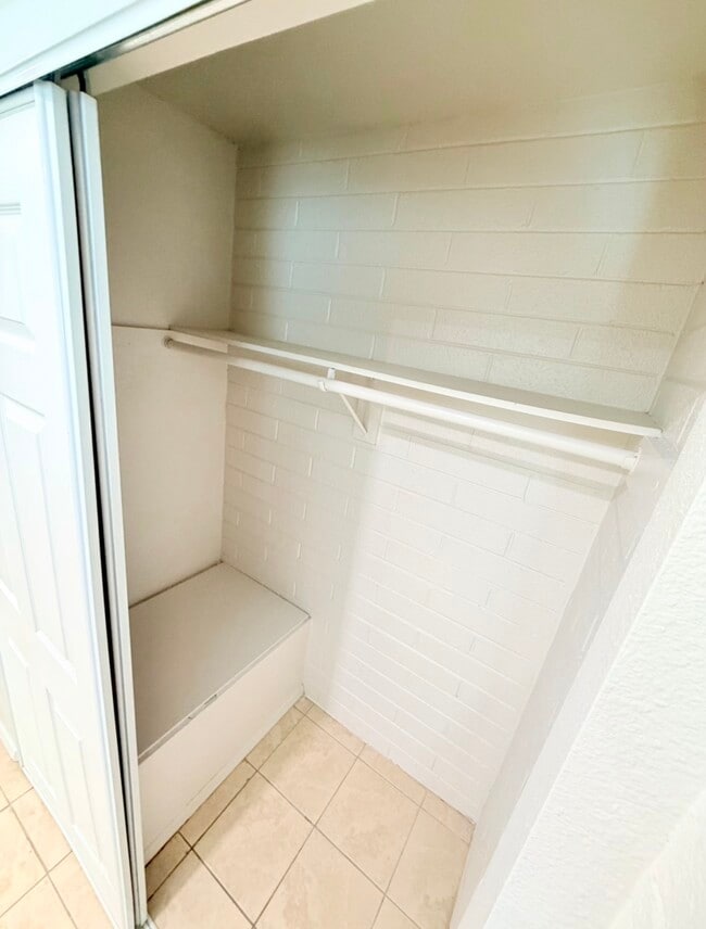 Building Photo - SAGO GARDENS