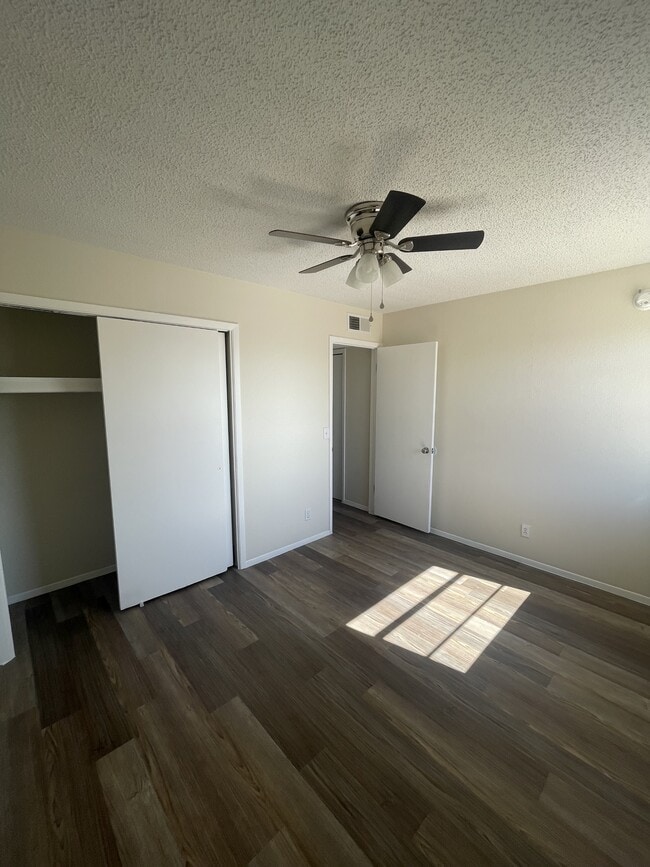 Building Photo - 204 Prado Rd