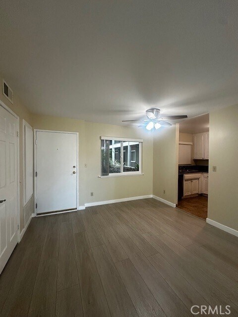 Building Photo - 1247 Stoner Ave