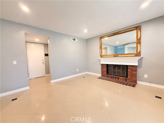 Building Photo - 964 Summitridge Dr