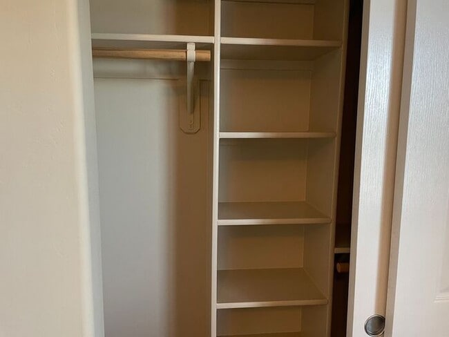 Building Photo - Popular 2BR/2.5BA 2 Story Townhome conveniently located close to PCC, U of A!