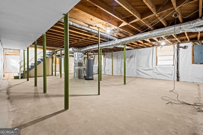 Building Photo - 816 Valley Creek Dr