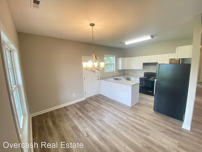 Building Photo - 4 br, 2 bath House - 100 S. Little Texas Road