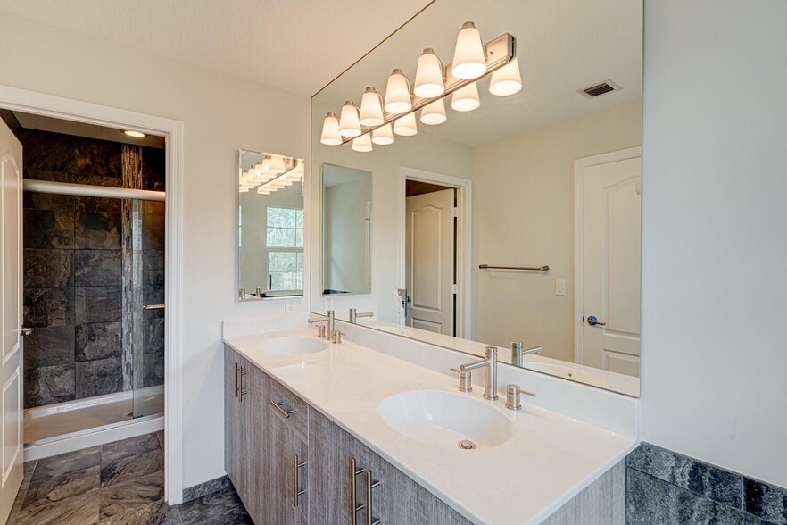 Building Photo - 5919 Monterra Club Dr