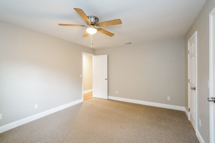 Building Photo - 1620 Cobbler Dr
