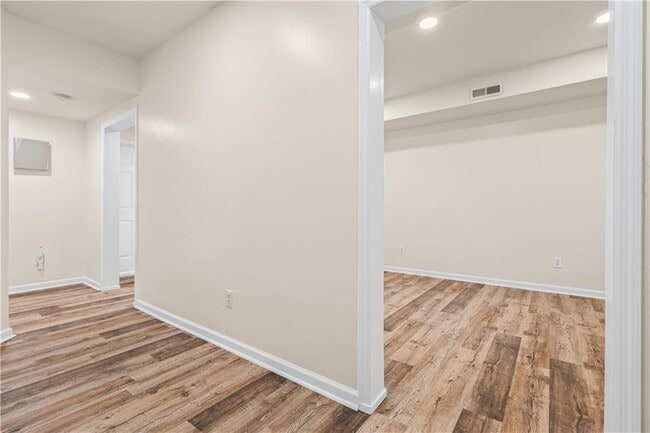 Building Photo - 1419 Hornell Ln