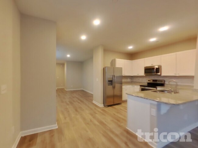 Building Photo - 9150 War Eagles Way