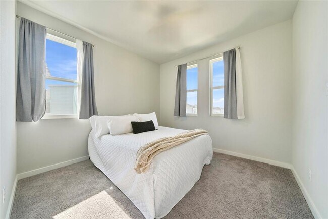 Building Photo - 17303 Emperador Dr