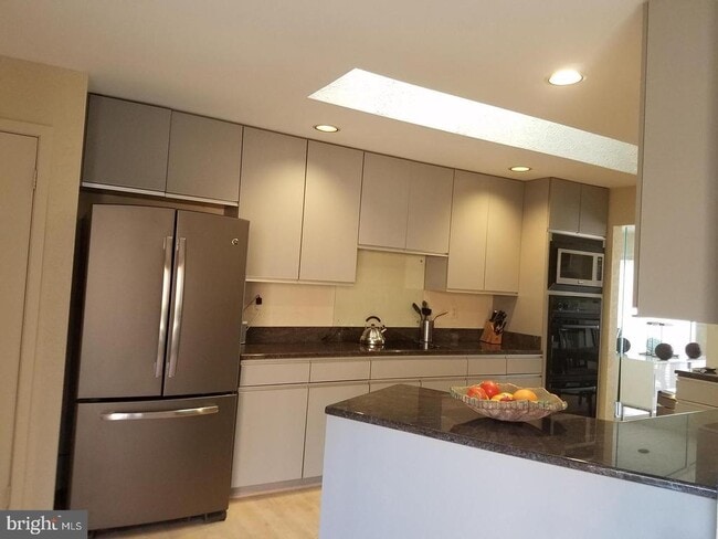 Building Photo - 8002 Grand Teton Dr