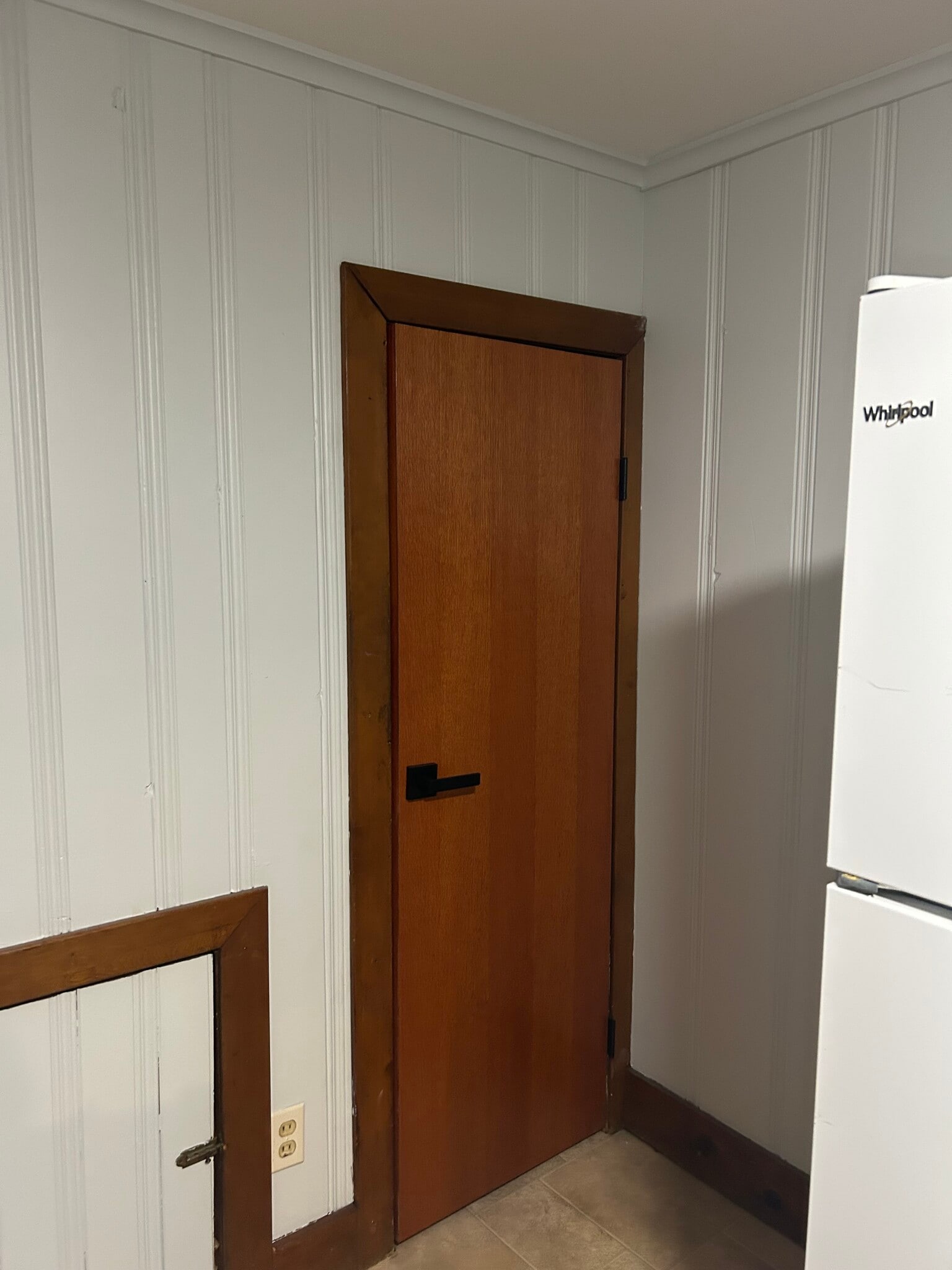 Building Photo - 618 Leonard Ave