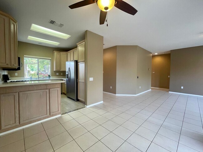 Building Photo - 78294 Bovee Cir
