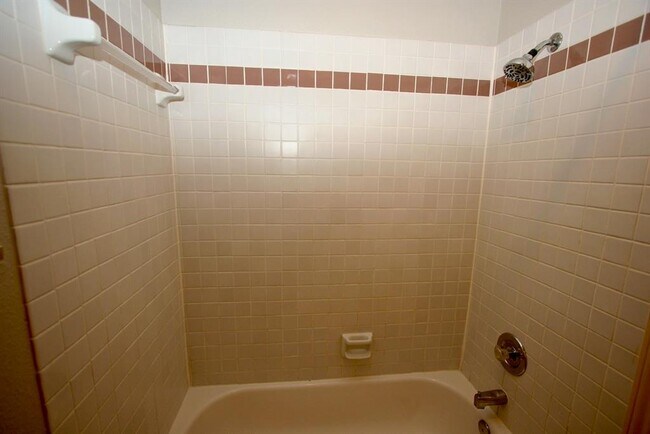 Building Photo - 13903 Jupiter Hills Dr