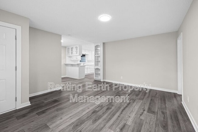 Building Photo - 737 84th Pl S