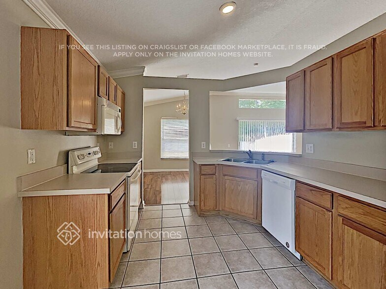 Building Photo - 5345 Algerine Pl