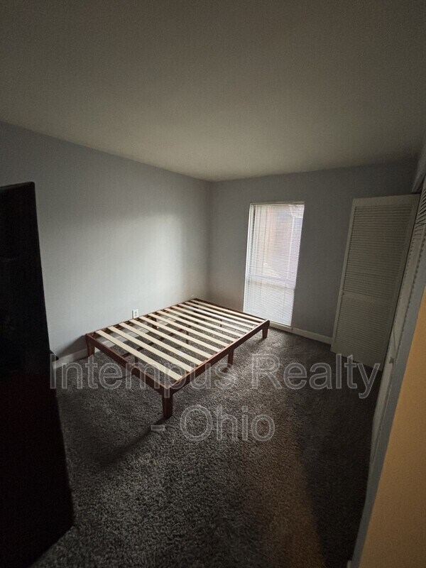 Building Photo - 4994 Wintersong Ln