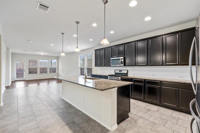 Building Photo - 213 Methodius Dr