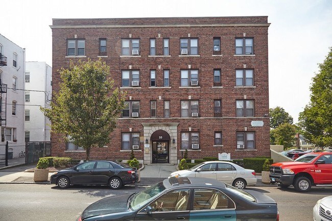 Primary Photo - D-6 33 Coleman Street