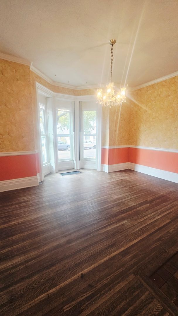 Building Photo - 461/501 Walnut Street