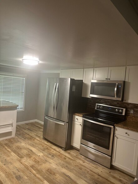 Building Photo - 2777 Tropical Lake Dr