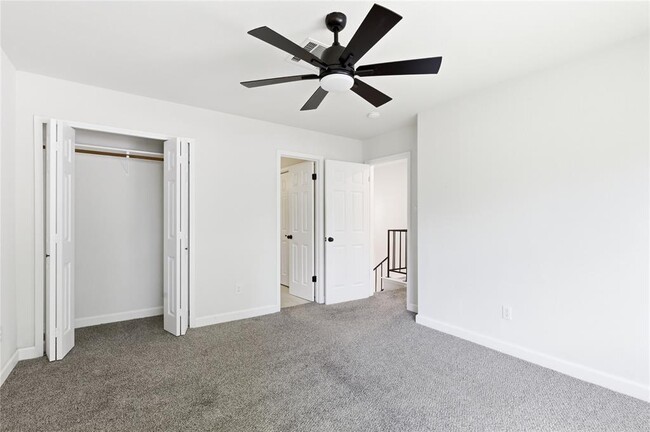 Building Photo - 2326 Dowd Ln