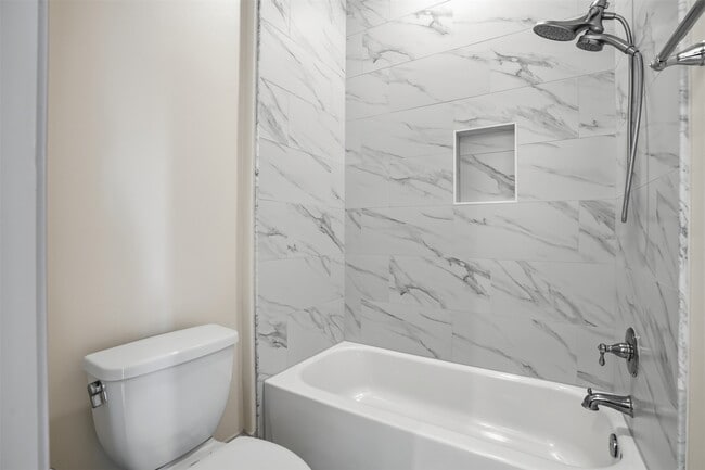 Building Photo - 19 Robita St