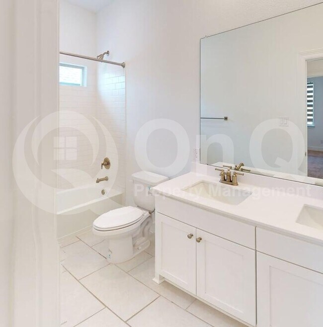 Building Photo - 8813 Creekhollow Ct