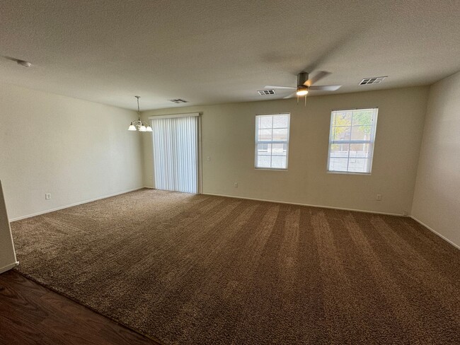 Building Photo - Ready for Move In