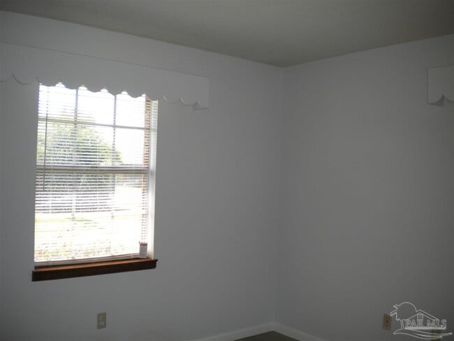 Building Photo - 2015 Frontera St