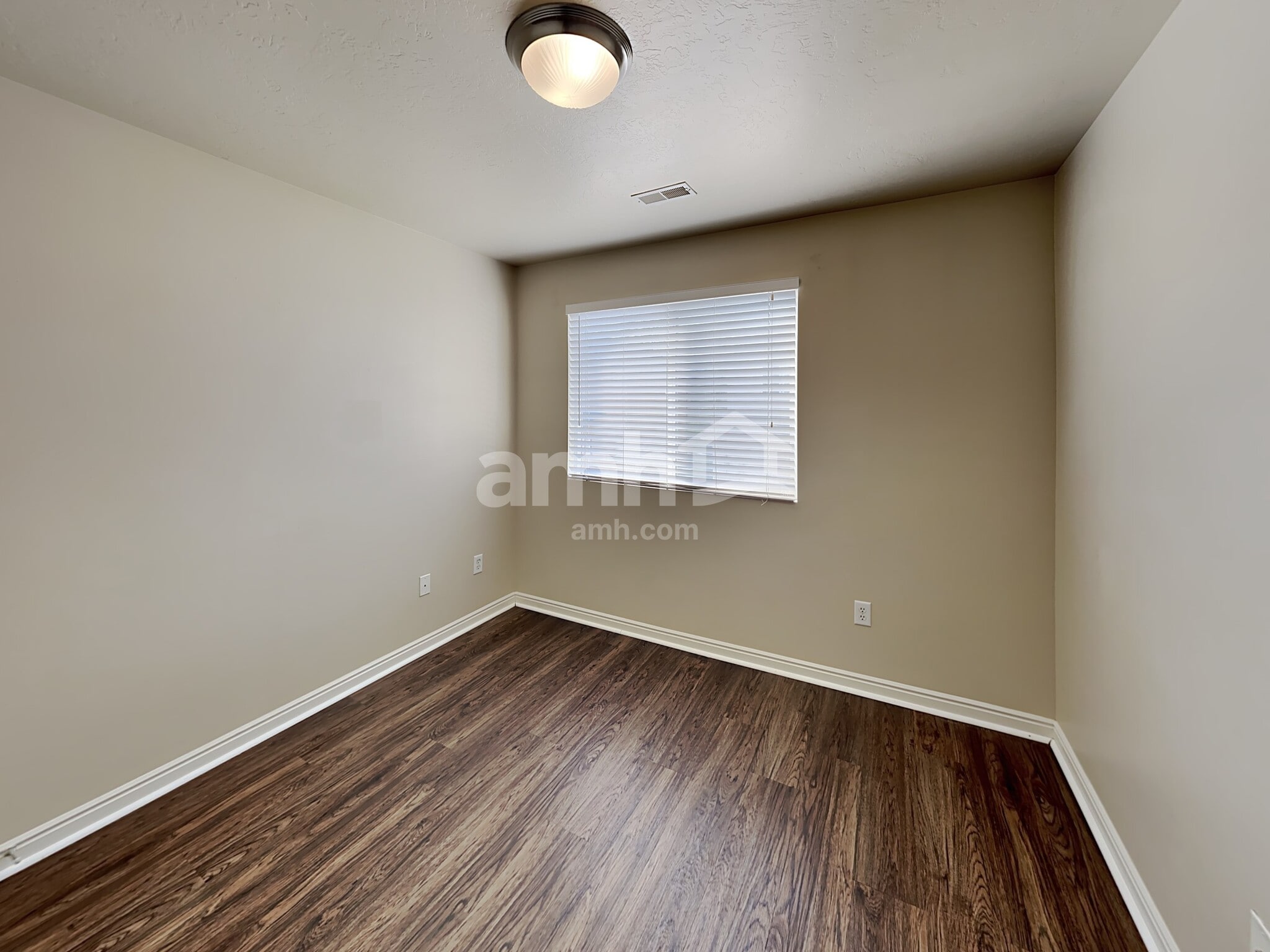 Building Photo - 456 Bountiful Way