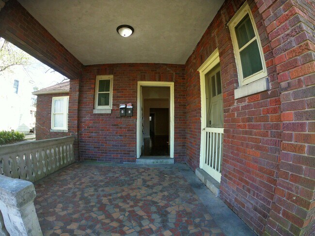 Building Photo - 949 Carlisle St