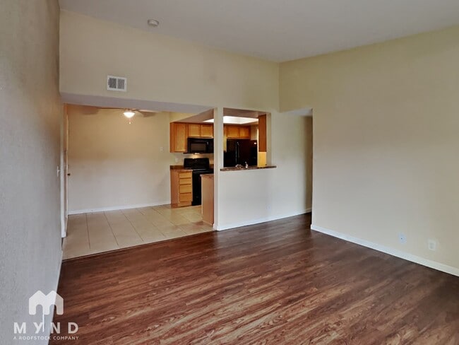 Building Photo - 530 E Patriot Blvd