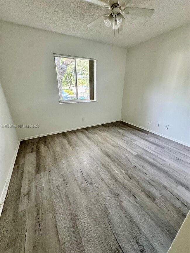 Building Photo - 110 Gardens Dr