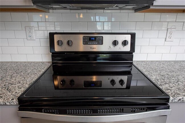 Building Photo - 4534 Orchard Grove Rd