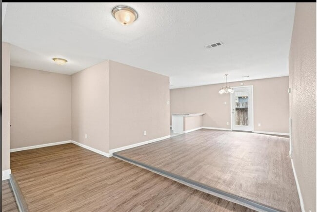 Building Photo - 6610 Rockergate Dr