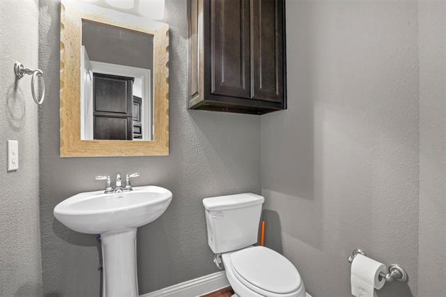 Building Photo - 4413 Riverview Dr