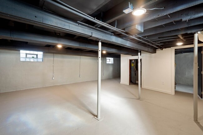 Building Photo - Start the New Year in a new home! This FULLY RENOVATED 3-bedroom in Penn Hills is ready and waiti...