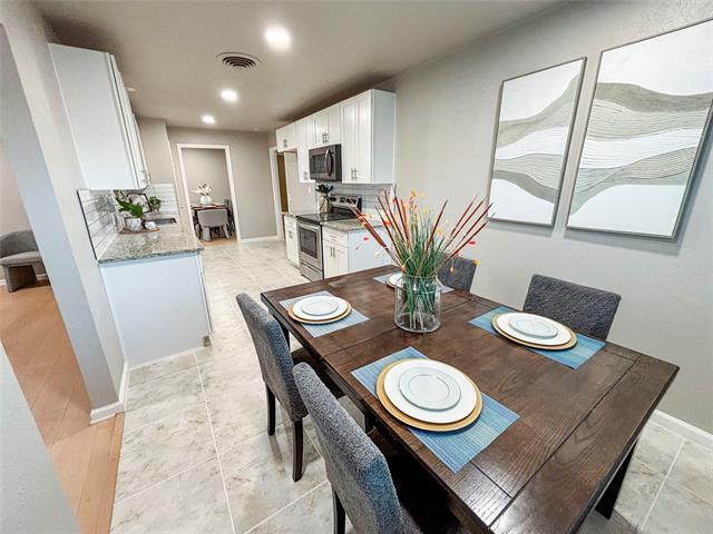 Building Photo - 1605 Glenwick Dr