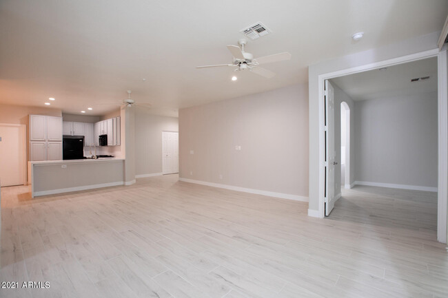 Building Photo - 7508 E Earll Dr