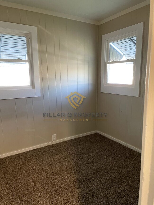 Building Photo - 5260-5262 Fletcher Avenue