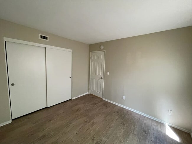 Building Photo - 41234 Almond Ave
