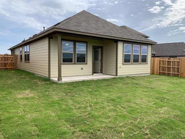 Building Photo - 152 Lime St